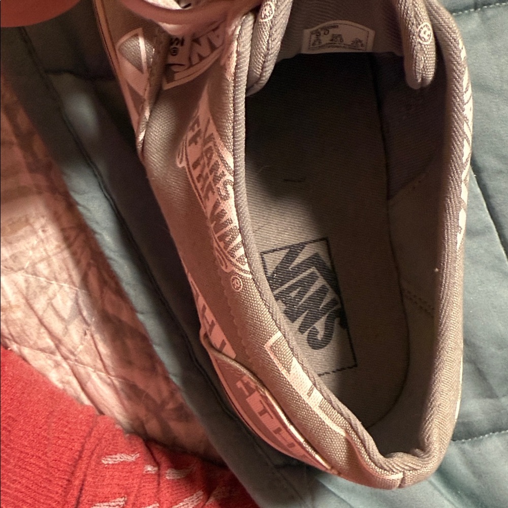 Vans Gray Logo Slip-On Shoes - Picture 2 of 4